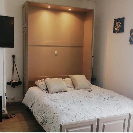 Un Temps Pour Soi Apartment Chateauroux Luaran gambar