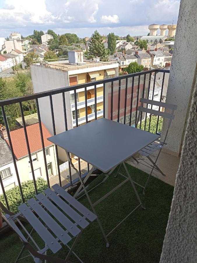 Un Temps Pour Soi Apartment Chateauroux Luaran gambar