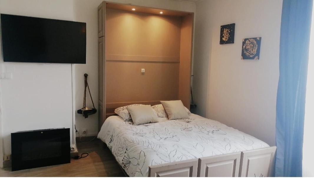 Un Temps Pour Soi Apartment Chateauroux Luaran gambar